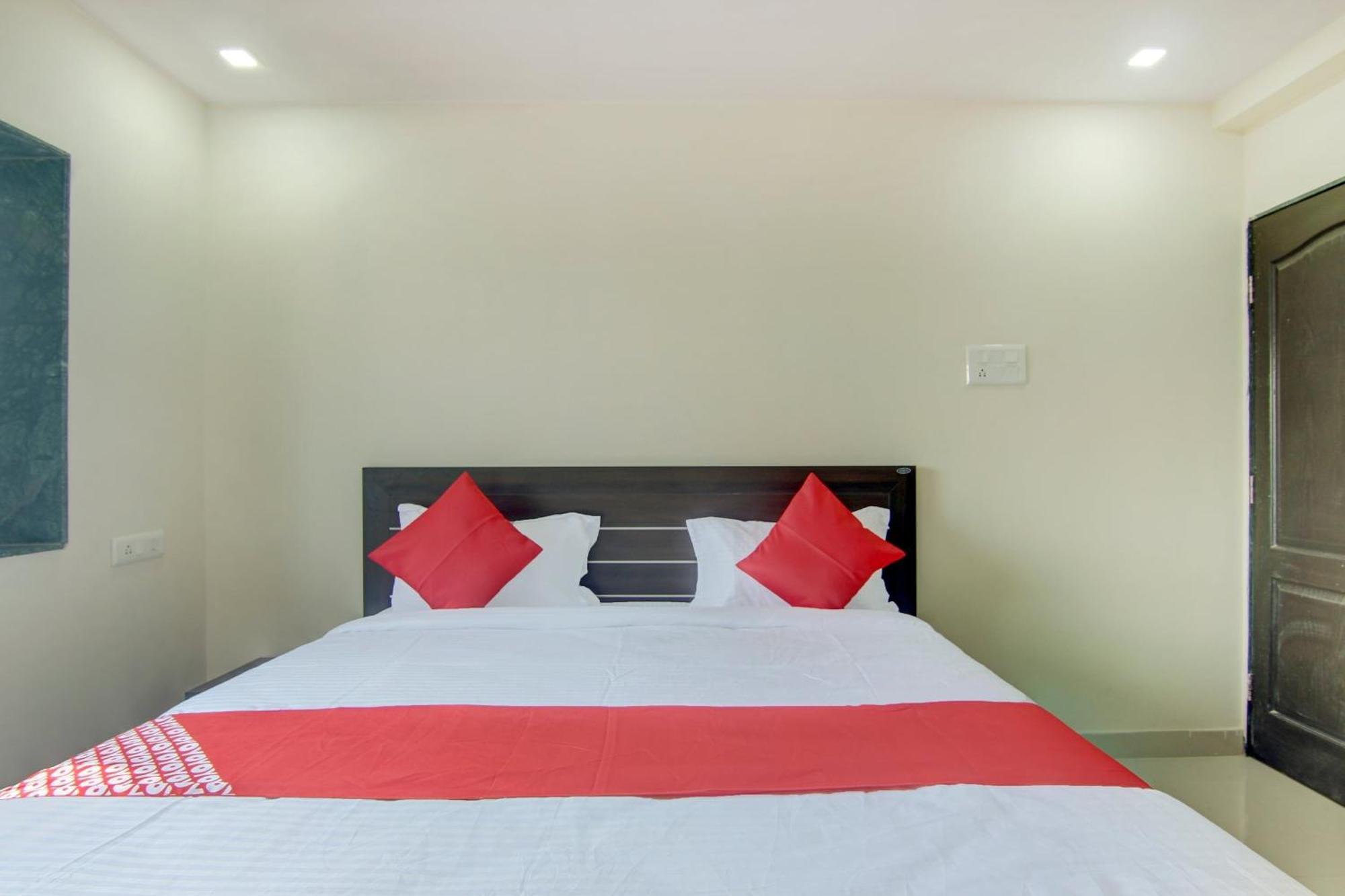 Hotel O Villa 31 Akot Dış mekan fotoğraf